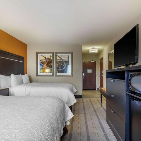 Hampton Inn And Suites Columbus, Ms Екстер'єр фото